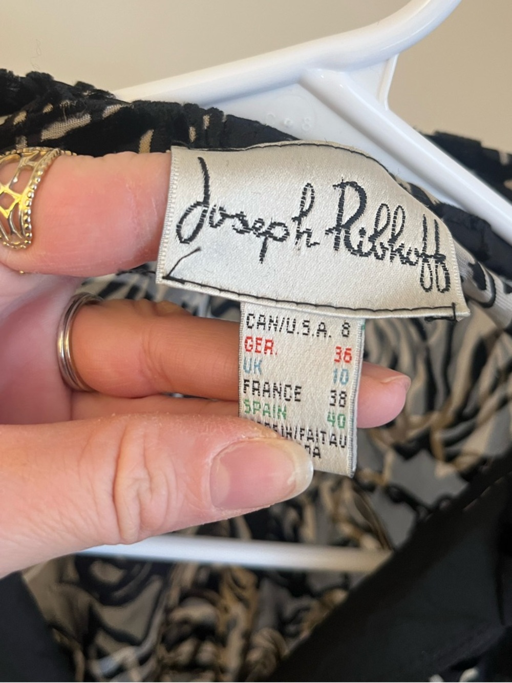 Joseph Ribkoff Lightweight Zip-up Jacket - Picture 3 of 6